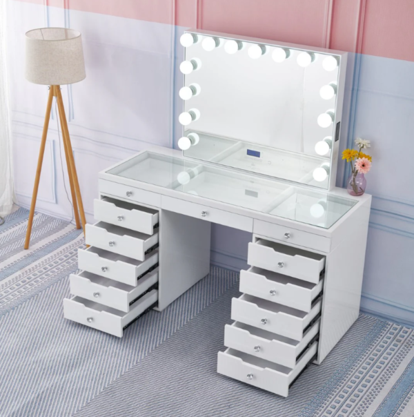 White Hollywood vanity station